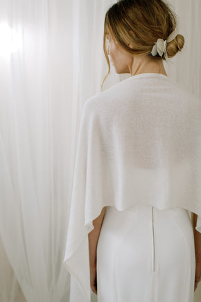 Wedding shawl made from sustainable 100% Cashmere, detail view